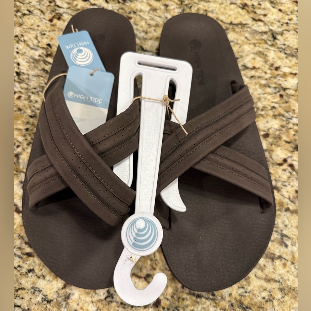 High Tide brown faux leather slipper on sandals Size 10